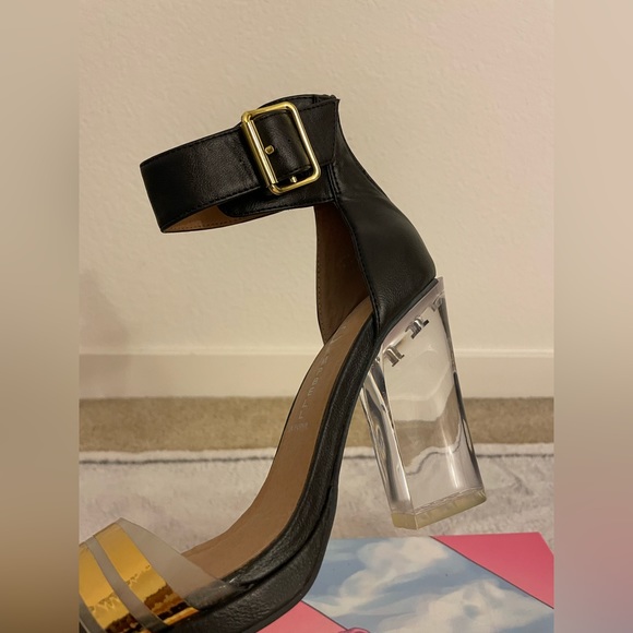 SEXY Jeffrey Campbell Soiree Heels - Picture 5 of 7